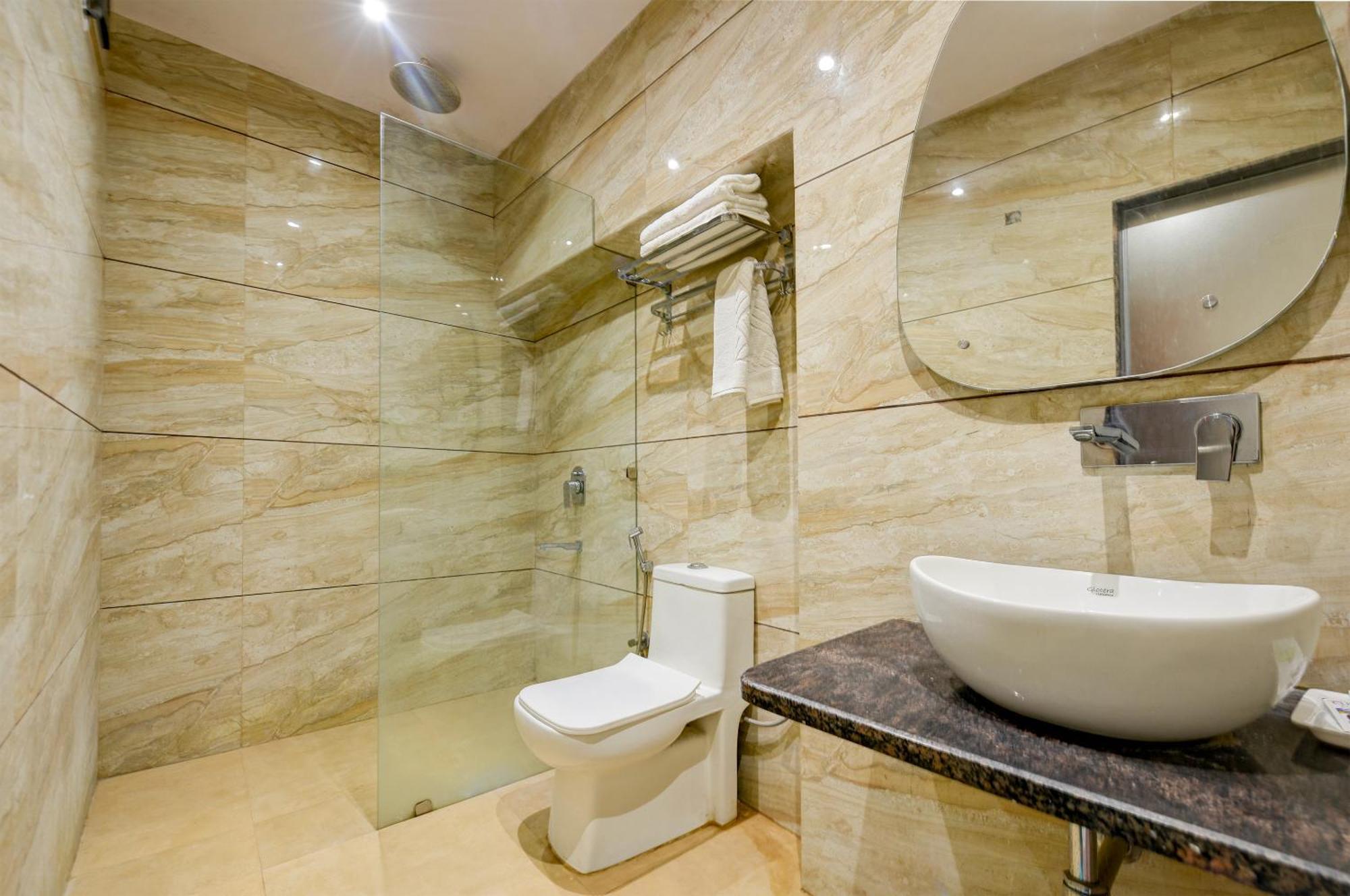 The Pearl Plaza Hotel In City Centre - Near New Delhi Railway Station Dış mekan fotoğraf