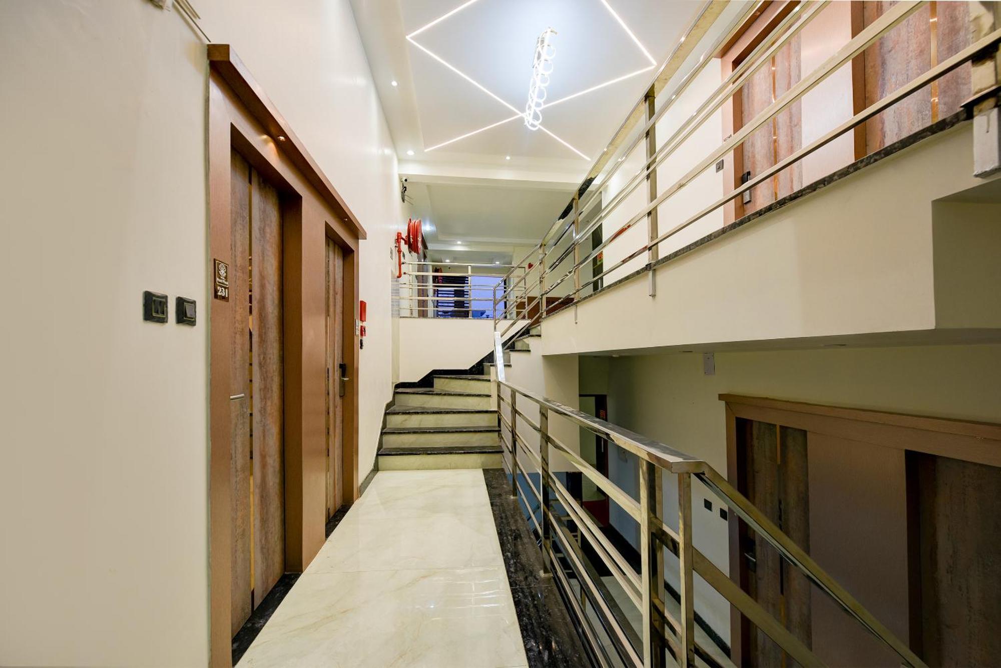The Pearl Plaza Hotel In City Centre - Near New Delhi Railway Station Dış mekan fotoğraf